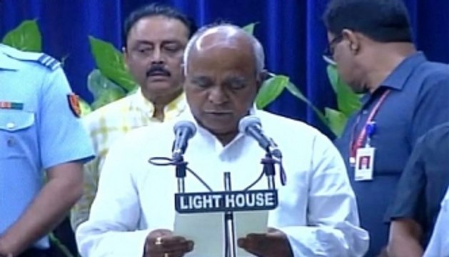 Akhilesh Yadav expands UP cabinet, re-inducts Balram Yadav