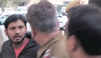 Kanhaiya roughed up by lawyers in court