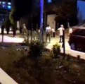 Sokakta 'yakan top' oynayan gençler, polisi görünce evlere kaçtı