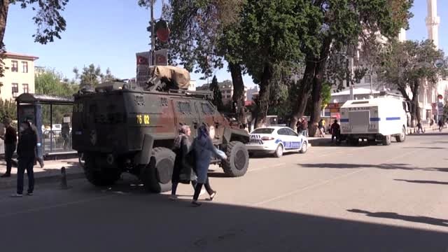 HDP'li Iğdır Belediye Başkanı Yaşar Akkuş, hakkında yürütülen bir terör soruşturması kapsamında...