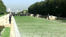 Bakan Kasapoğlu, Anıtkabir'de düzenlenen törene katıldı