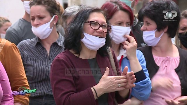 Fiks Fare/ Kruje/ Duam pagën e luftës , punëtorët e fasonerisë në protestë