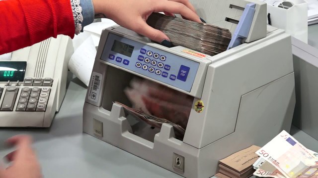 Повеќе од 2 милиони евра на сметката на Министерството за здравство