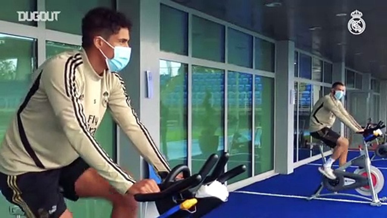 Real Madrid faz atividade leve no centro de treinamento
