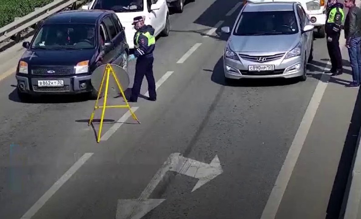 115\ Pendant ce temps là, les russes font canard