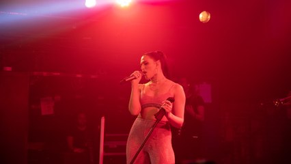 Mae Muller - I Don't Want Your Money (Live)