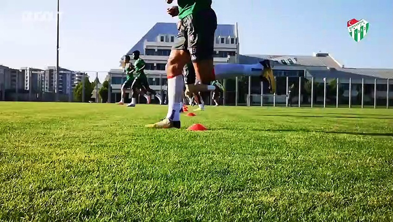 Bursaspor Antrenmanlara Devam Ediyor