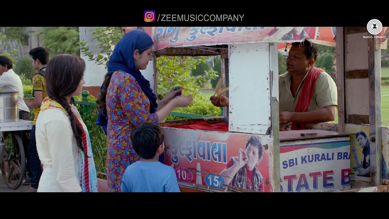 Meri_Pyaari_Ammi_-_Secret_Superstar_|_Zaira_Wasim_|_Aamir_Khan_|_Amit_Trivedi_|_Kausar_|_Meghna(1080p)