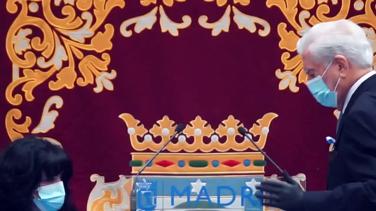 Vargas Llosa alaba al pueblo de Madrid que ha luchado como "soldados" contra la "pandemia medieval"