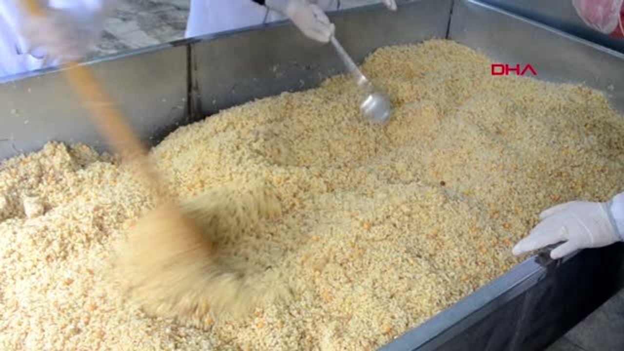 Yeryüzü doktorlarından ihtiyaç sahiplerine 9 bin kişilik iftariyelik kumanya yardımı