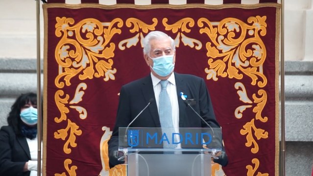 Vargas Llosa alaba a los madrileños, soldados que han luchado contra el Covid-19