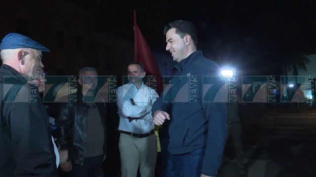 BASHA KALON NATEN ME ARTISTET, «PRISHJA E TEATRIT, AKT LUFTE» - News, Lajme - Kanali 7