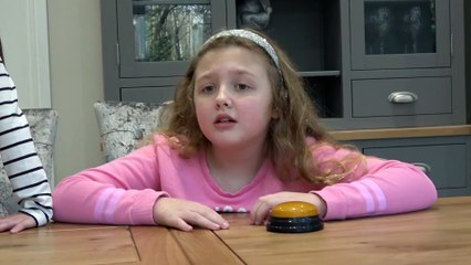 Sophia, Isabella e Alice na Competição  de Perguntas e Respostas