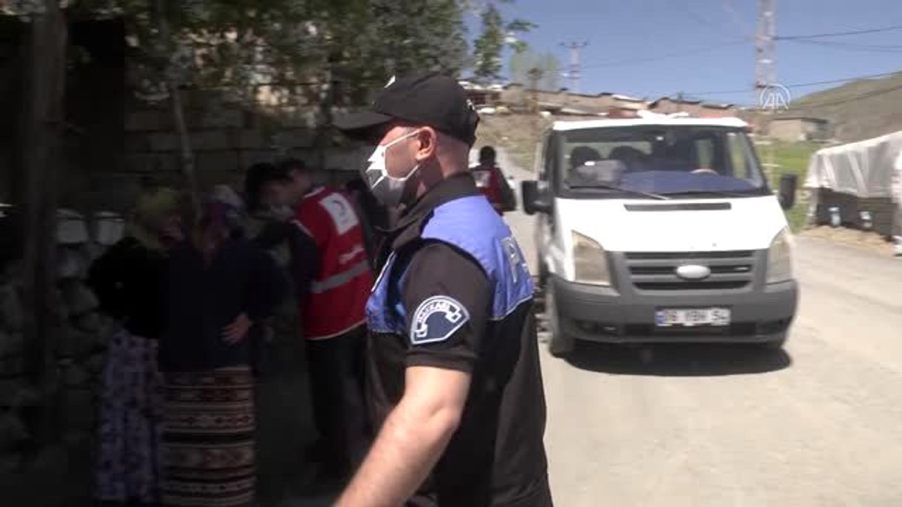 Türk Kızılay'dan ailelere ramazan yardımı