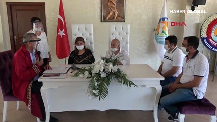 Türkiye onu nazik siparişiyle tanımıştı! Burhan amca, ayrıldığı eşiyle 30 yıl sonra yeniden evlendi