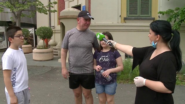 Sot dita e familjes/ Familja shqiptare përballet me shumë probleme