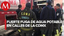 Bomberos de CdMx atienden fuga de agua en Azcapotzalco