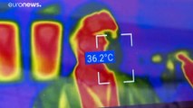 شاهد: خوذ ذكية في أكبر مطارات إيطاليا لقياس درجات حرارة المسافرين