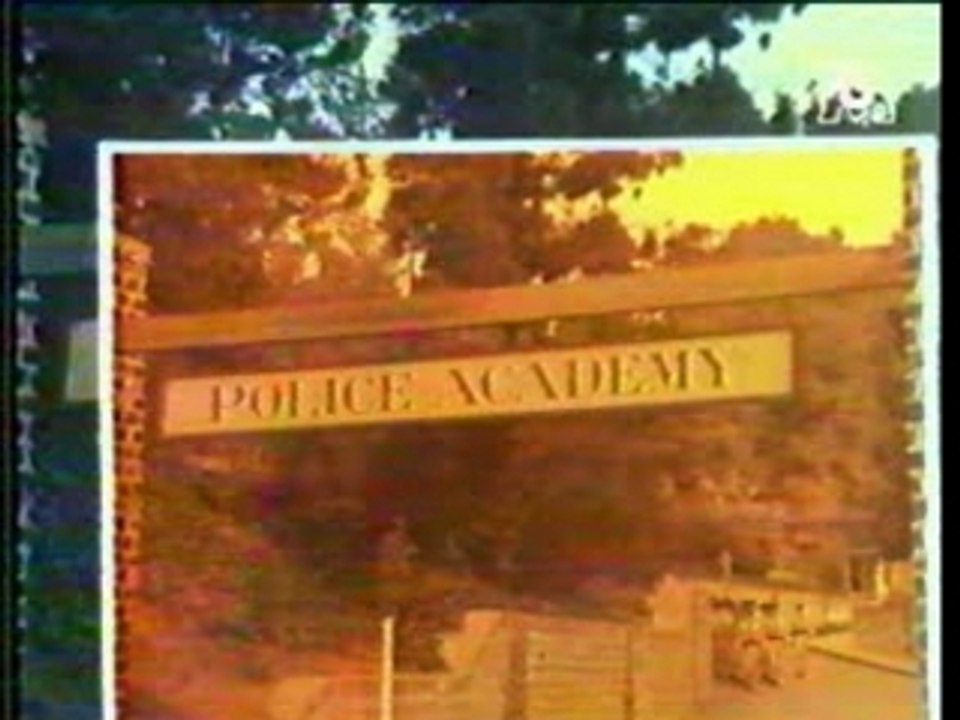 Droles de Dames Generique