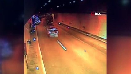 TEM'de 5 tırın karıştığı zincirleme kaza kamerada