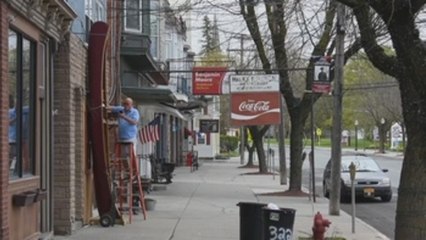 Nueva York empieza a reabrir tímidamente la economía