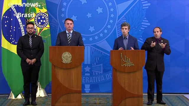 Бразилия: отставка министра здравоохранения