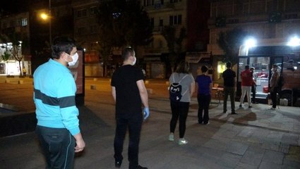 Uşak'ta 'sosyal mesafeli' kan bağışı kuyruğu