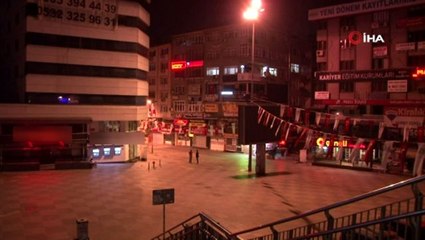 4 günlük kısıtlamanın başlamasıyla Şirinevler Meydan'ı boş kaldı