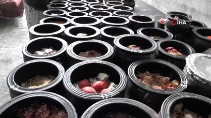 Yapımı 8 saat süren, iftar sofralarının vazgeçilmezi "Ramazan Keşkeği"