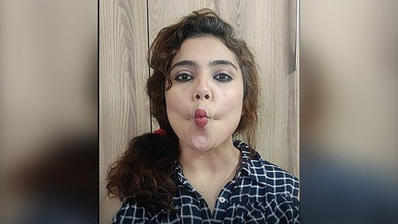 खूबसूरत और स्लिम चेहरा पाने के लिए करें ये एक्सरसाइज | Face Exercise For Slim Face | Boldsky