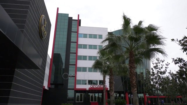 Ora News - Media Botërore për TV Ora: “Nuk po mbyllet biznesi, por fjala e lirë”