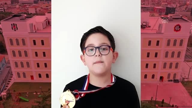 BJK Kabataş Vakfı öğrencilerinden kulübe ve başkan Çebi'ye moral mesajları