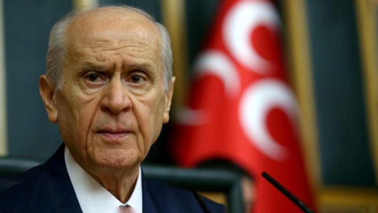 Siyasi Partiler Kanunu'nu değiştirme çağrısı yapan Bahçeli, iki liderin seçime girmesini istemiyor