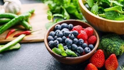 How to Clean Vegetables & Fruits : ಹಣ್ಣು ,ತರಕಾರಿ ಮೇಲಿರುವ ರಾಸಾಯನಿಕಗಳನ್ನು ತೆಗೆಯುವುದು ಹೇಗೆ? |