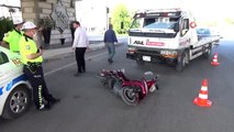 Hafif ticari araç elektrikli motosiklet çarpıştı: 1 yaralı