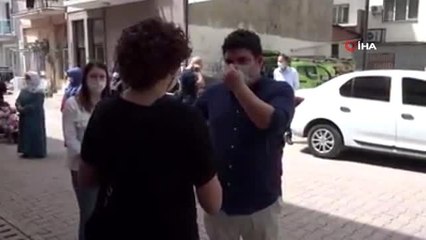 Belediye başkanı, üniversiteye hazırlanan öğrenciye kendi bilgisayarını verdi