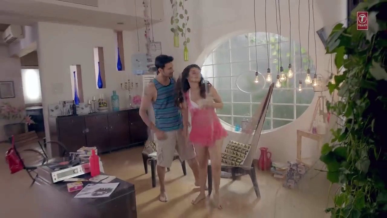 "Mohabbat_Barsa_De"_Full_Video_Song_Ft._Arjun_|_Creature_3D,_Surveen_Chawla_|_Sawan_Aaya_Hai(720p)