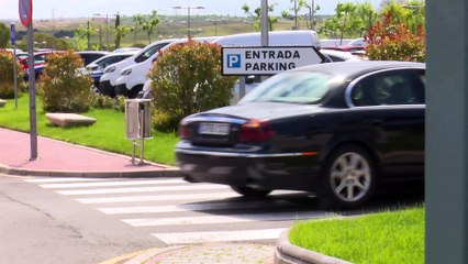 Tải video: Ana Obregón y Alessandro Lequio entierran a su hijo Álex