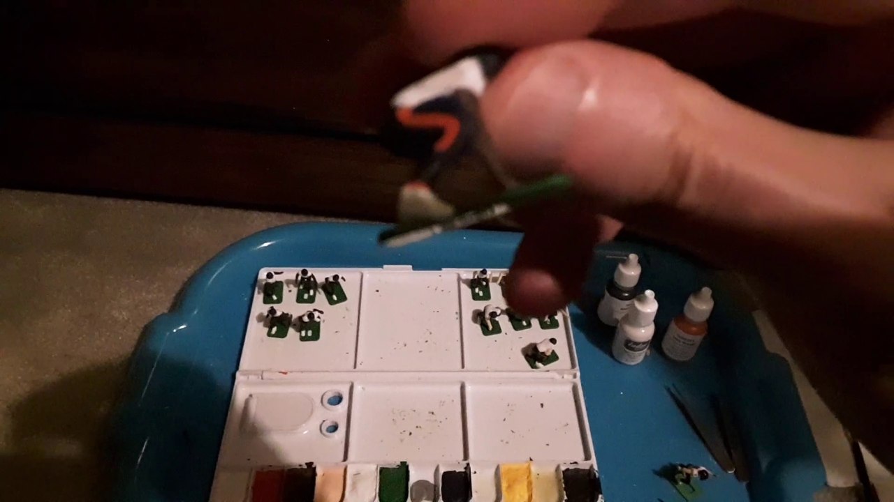 Mean 13 Figures - Leg Stripes