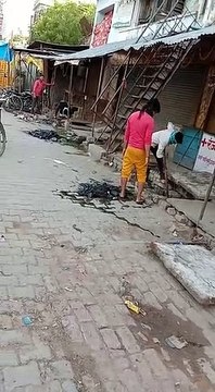 नगर पंचायत के द्वारा नालों की कराई गई साफ सफाई