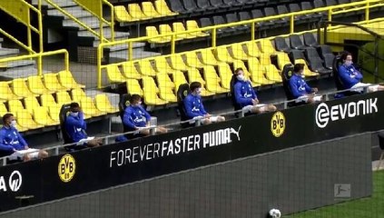 Dortmund - Schalke maçında yedek kulübesinde sosyal mesafe uygulandı