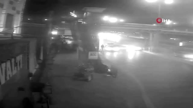 Avcılar'da bir gencin haraç çetesi tarafından öldürüldüğü olaya ilişkin yeni görüntüler ortaya çıktı