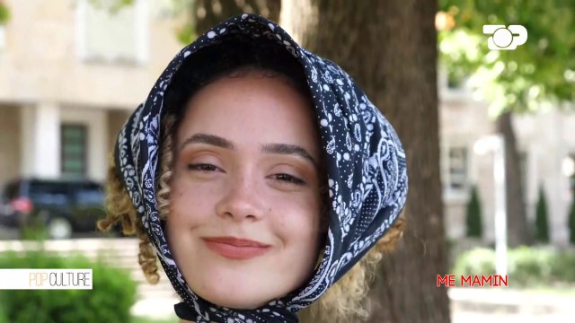 Si reagojnë vajzat kur janë me mamin dhe kur janë me shoqen | Pop Culture 3