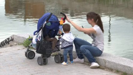 Top News - Paralajmërimi i mjekëve/ Një "Tsunami" sëmundjesh mendore
