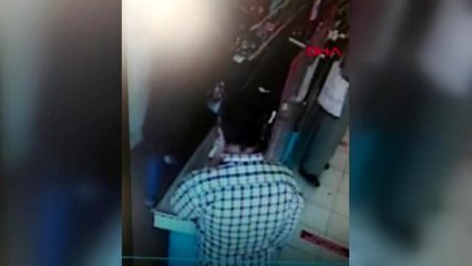 SAKARYA 'Tırnakçılık' yöntemiyle dolandırıcılık yapan baba oğul yakalandı