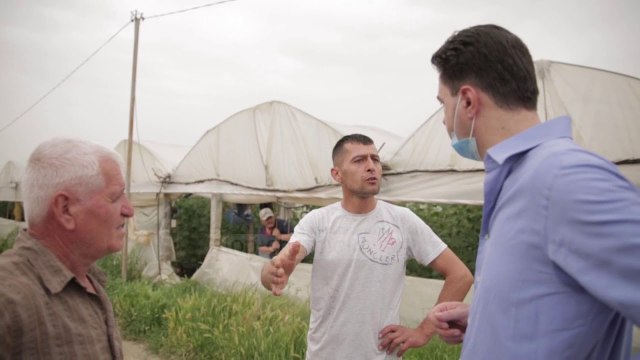 Basha takon fermerët/ Në divjakë flet për mënyrën se si zgjidhet kriza