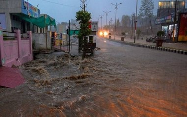 Heavy rain causes flood like situation in Gujarat's Aravalli