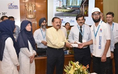 Union Minister Jitendra Singh felicitates successful students of Kashmir Super 30