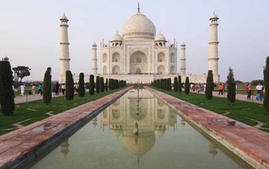 Scientific study to find out colour of Taj Majal