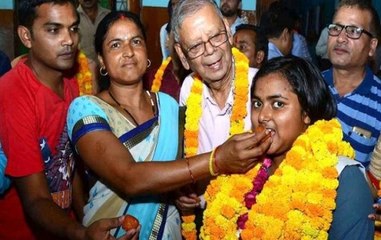 Tải video: UP Board Results 2018: Watch Class 10th topper Anjali Verma's exclusive interview with News Nation